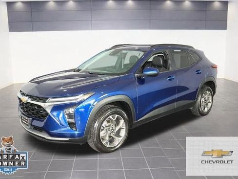 Certified 2024 Chevrolet Trax LT w/ Driver Confidence Package FWD image 1