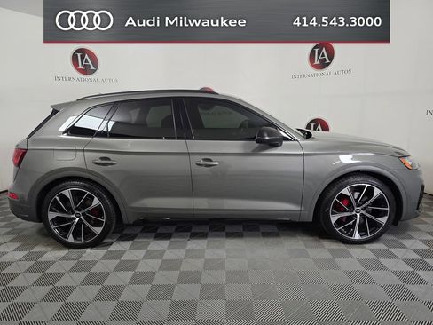 Used 2023 Audi SQ5 Premium Plus w/ Premium Plus Package AWD/4WD image 3