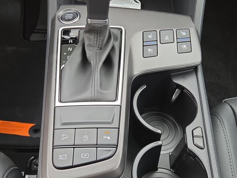 New 2026 Kia Sportage SX FWD image 13