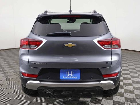 Used 2022 Chevrolet TrailBlazer LT w/ Confidence II Package FWD image 10
