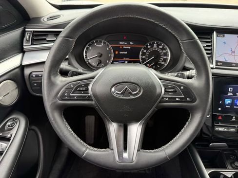 Used 2019 INFINITI QX50 Essential w/ Premium Heat Package FWD image 12