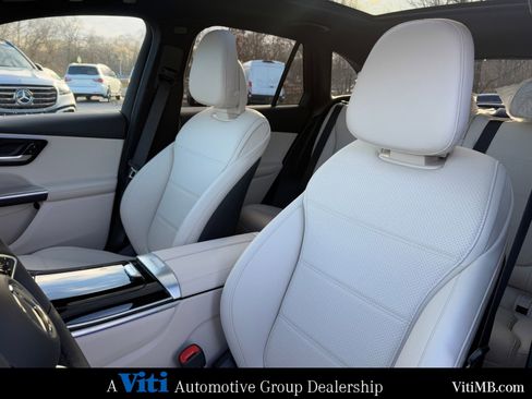 New 2026 Mercedes-Benz GLC 300 GLC 300 image 12