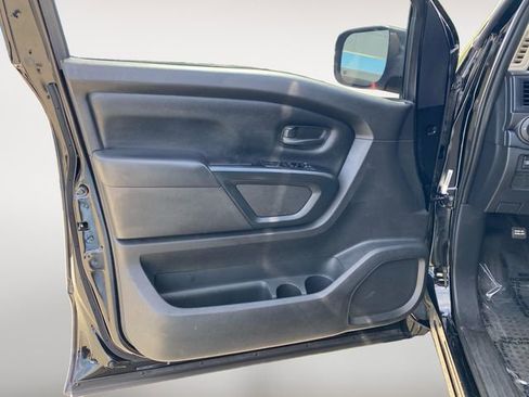 Used 2023 Nissan Titan S RWD image 16