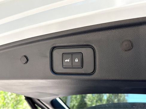 New 2025 Nissan Pathfinder Rock Creek image 31