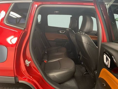 Used 2025 Jeep Compass Limited AWD/4WD image 27