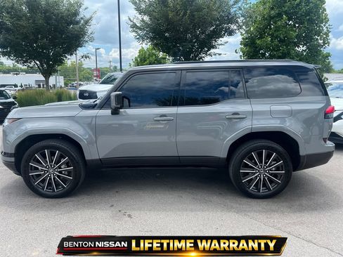 Used 2025 Lexus GX 550 w/ Accessory Package (Z1) AWD/4WD image 5