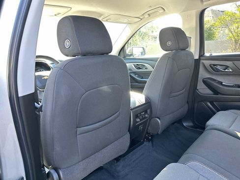 Certified 2021 Chevrolet Traverse LS FWD image 16