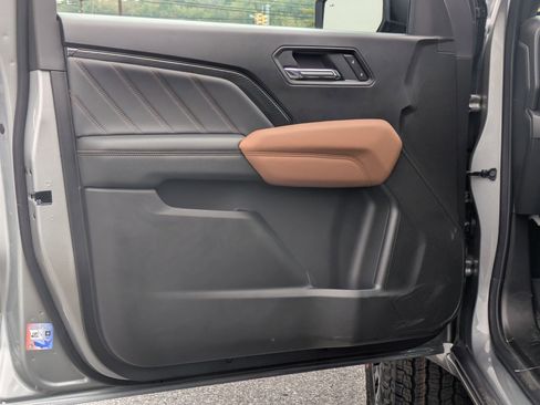 New 2026 GMC Canyon AT4 AWD/4WD image 11