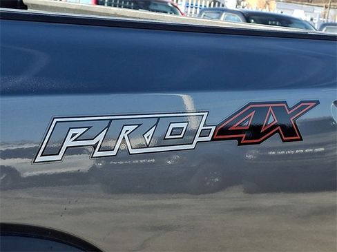 Used 2024 Nissan Frontier PRO-4X w/ Off-Road Protection Package image 31