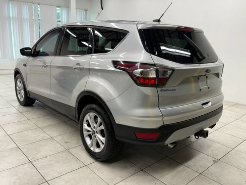 Used 2017 Ford Escape SE FWD image 7