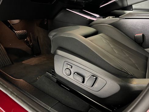 Used 2025 BMW X3 xDrive30i w/ Premium Package image 13