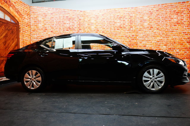 Certified 2025 Nissan Sentra S FWD image 5