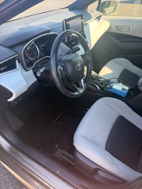 Used 2020 Toyota Corolla SE w/ SE Preferred Package FWD image 2