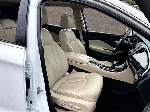 Used 2017 Buick Envision Essence image 7