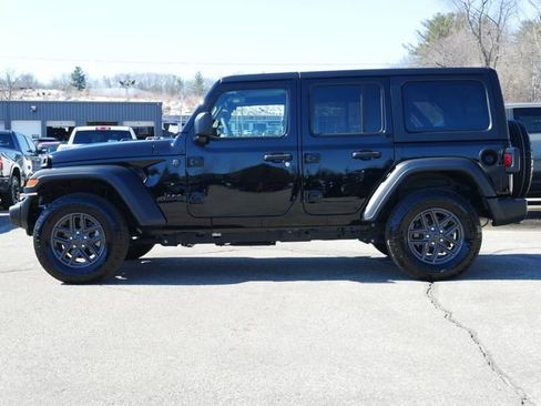 Used 2024 Jeep Wrangler Sport S image 3