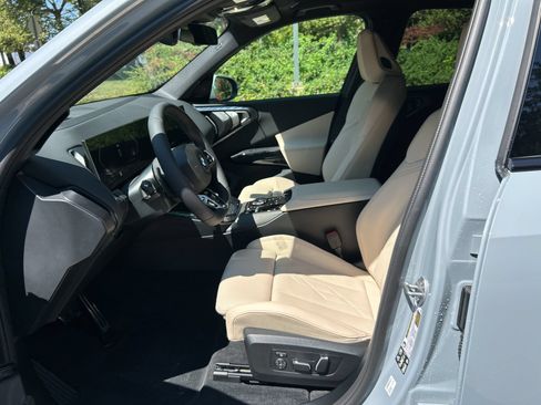 New 2026 BMW X3 xDrive30i w/ Premium Package AWD/4WD image 5