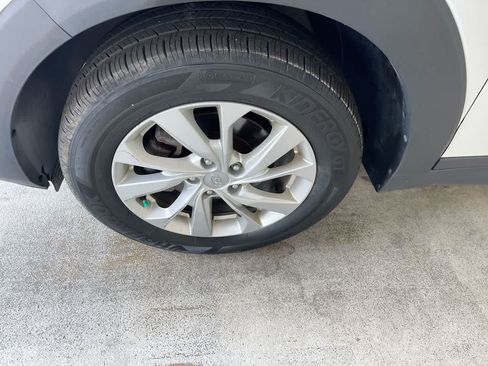 Used 2019 Hyundai Tucson SE AWD/4WD image 10