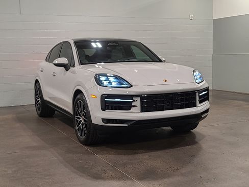New 2026 Porsche Cayenne Coupe image 9