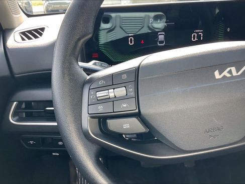 Used 2025 Kia K4 FWD image 22