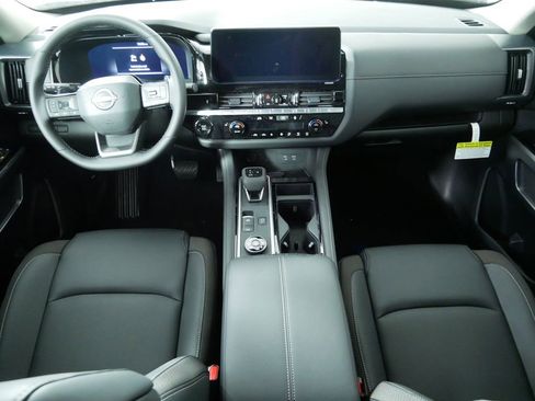 New 2026 Nissan Pathfinder SL image 18