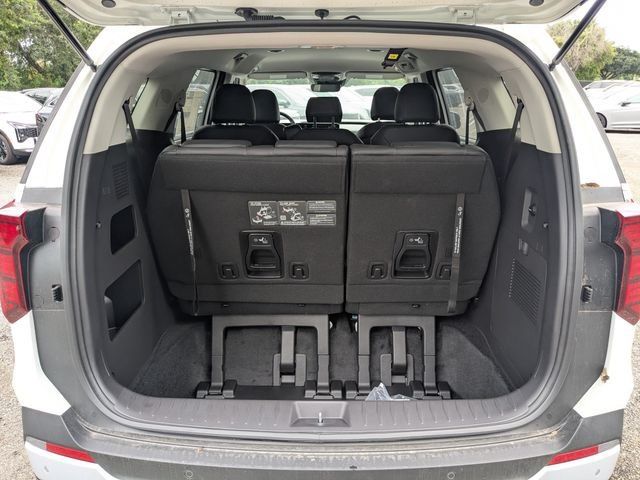 New 2026 Kia Carnival FWD image 14