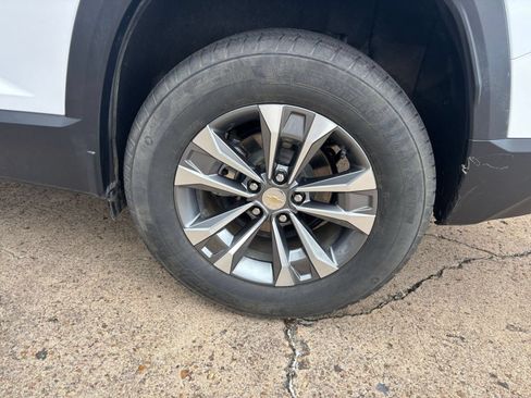 Used 2025 Chevrolet Equinox LT AWD/4WD image 30