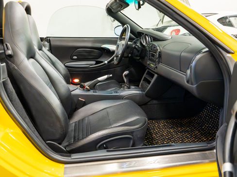 Used 1998 Porsche Boxster RWD image 42