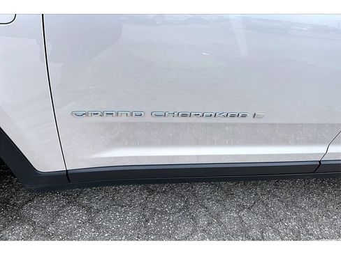 Used 2024 Jeep Grand Cherokee Limited 4xe AWD/4WD image 39
