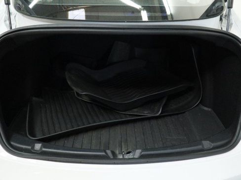 Used 2018 Tesla Model 3 Long Range RWD image 31