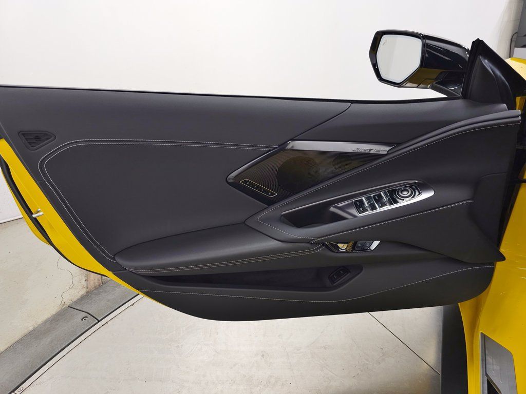 Used 2025 Chevrolet Corvette Stingray Preferred Conv w/ Stealth Interior Trim Package RWD image 15