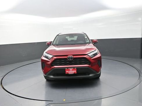 Used 2025 Toyota RAV4 XLE AWD/4WD image 27
