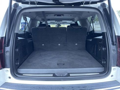 Used 2017 Chevrolet Suburban Premier AWD/4WD image 27