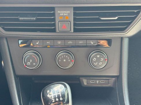 Used 2024 Volkswagen Jetta Sport FWD image 24