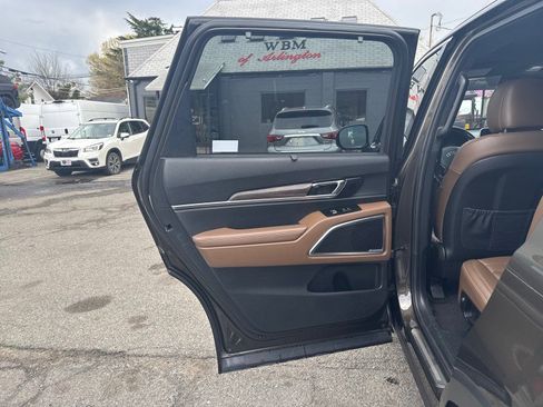 Used 2021 Kia Telluride SX w/ SX Prestige Package image 11