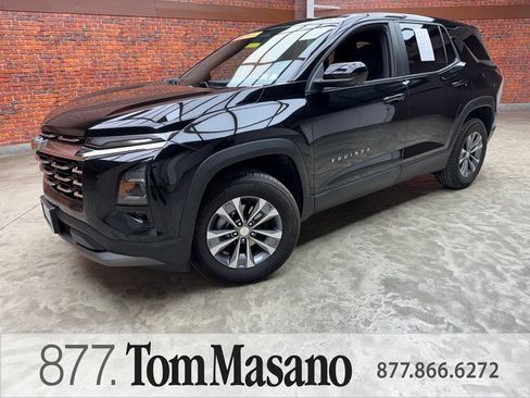 Used 2025 Chevrolet Equinox LT w/ Safety and Technology Package image 1