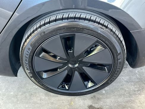 Used 2025 Tesla Model 3 Long Range RWD image 11
