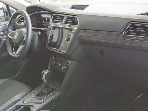 Used 2024 Volkswagen Tiguan Wolfsburg Edition FWD image 32
