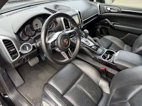 Used 2016 Porsche Cayenne S AWD/4WD image 36