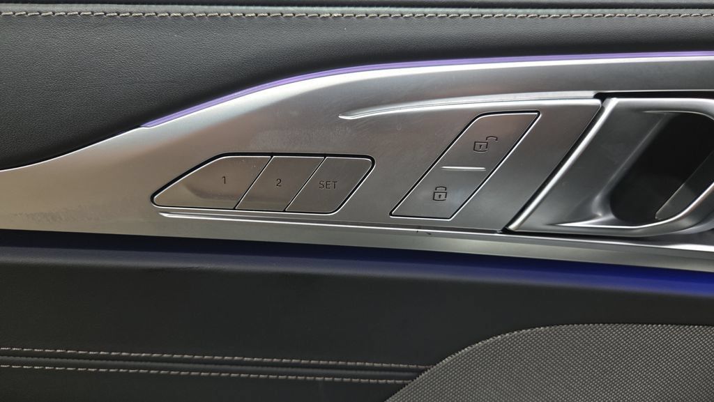 Used 2025 BMW 840i xDrive Coupe AWD/4WD image 8