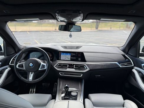 Used 2023 BMW X5 xDrive40i w/ M Sport Package image 12