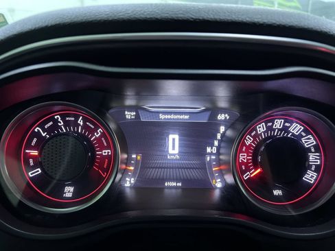 Used 2018 Dodge Challenger SXT RWD image 15