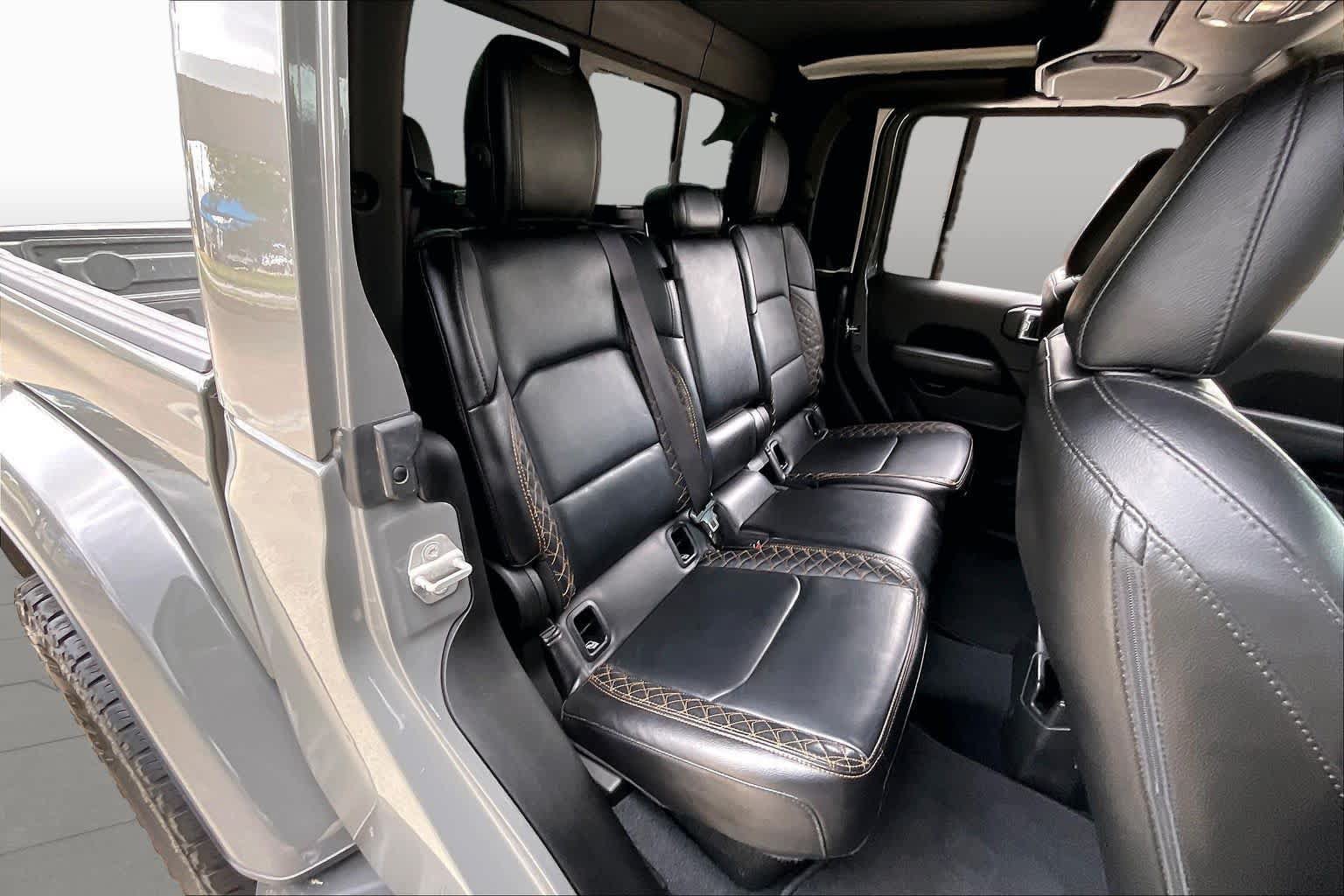 Used 2022 Jeep Gladiator Overland AWD/4WD image 19