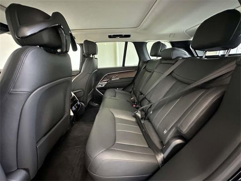 Used 2024 Land Rover Range Rover SE image 19