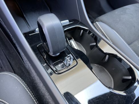 Used 2023 Volvo XC40 Recharge Ultimate AWD/4WD image 26
