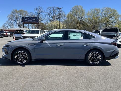 New 2026 Hyundai Sonata SEL FWD image 32