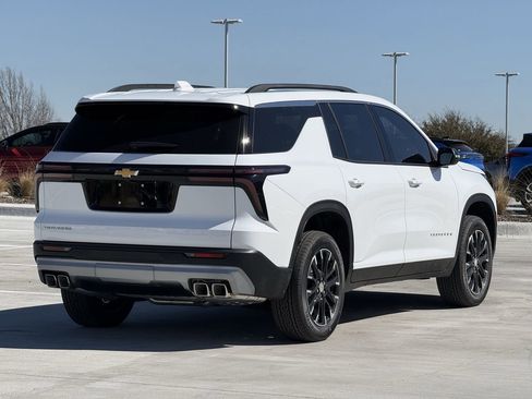 New 2026 Chevrolet Traverse LT w/ Sun and Wheel Package image 4