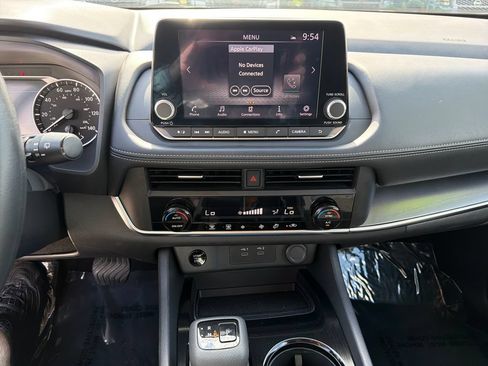 Certified 2024 Nissan Rogue SV AWD/4WD image 25