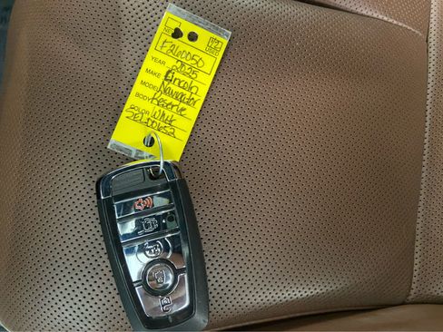 Used 2025 Lincoln Navigator L Reserve image 51