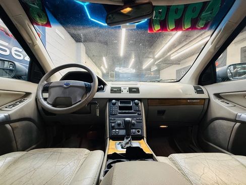 Used 2006 Volvo XC90 V8 image 6