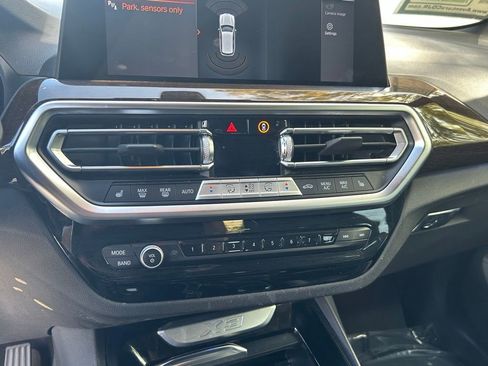 Used 2024 BMW X3 sDrive30i image 22